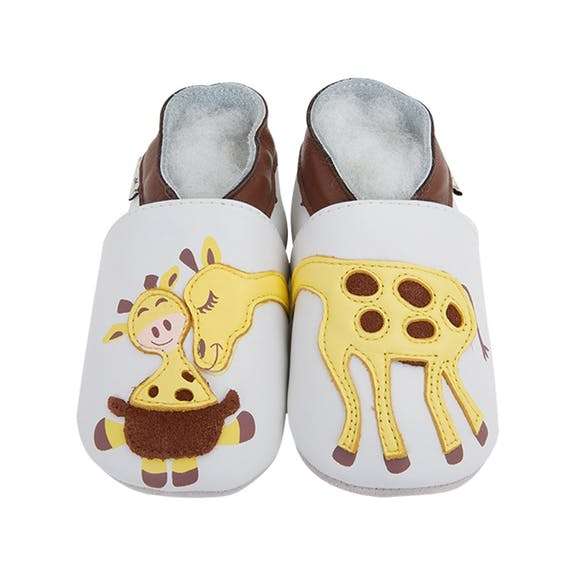 Orchard Toys Ltd - Colour in your own quirky giraffe, in colourful